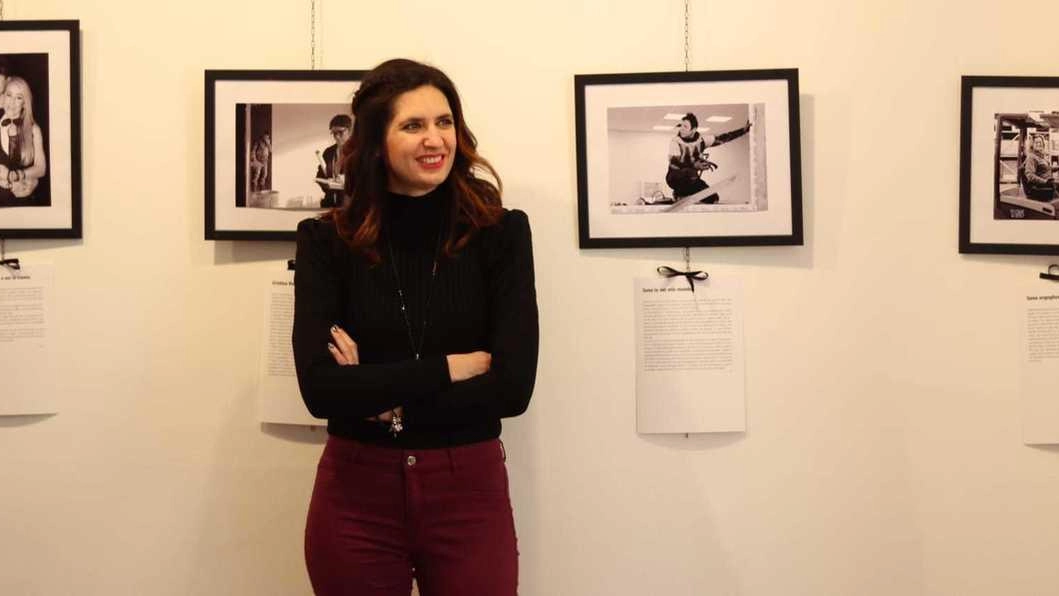 “Storie di donne“ di Cristina Franzoni, dedicata alle donne che svolgono lavori tradizionalmente declinati al maschile “Storie di donne“ di Cristina Franzoni, dedicata alle donne che svolgono lavori tradizionalmente declinati al maschile