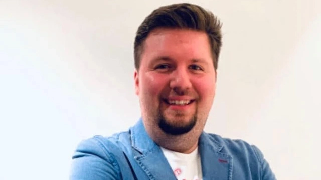 Luca Nascimbene, 26 anni, sedicente medico, che ama la politica e la cronaca Luca Nascimbene, 26 anni, sedicente medico, che ama la politica e la cronaca