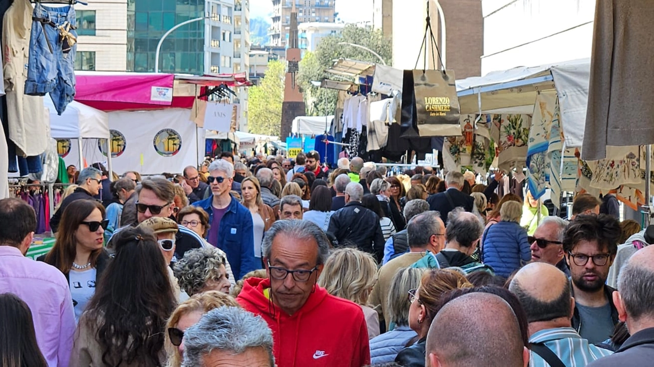 "Gli Ambulanti di Forte dei Marmi®” a CESANO MADERNO ed ERBA nel week-end del 25 e 26 maggio