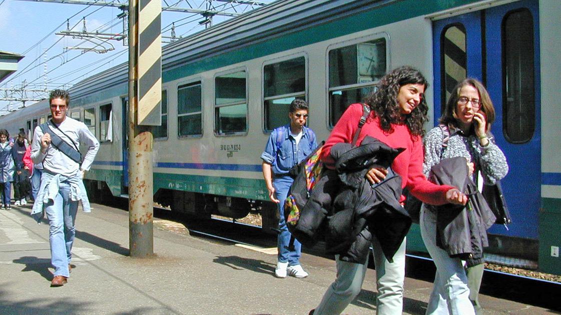 Cosa c’è dietro al crollo dei rimborsi ai pendolari Trenord: da 2,4 milioni a 76 mila euro in un anno Cosa c’è dietro al crollo dei rimborsi ai pendolari Trenord: da 2,4 milioni a 76 mila euro in un anno