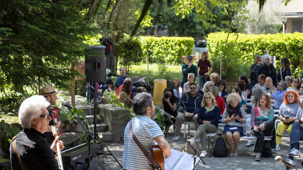In tre fine settimana di maggio “Oltre il lago“ dà appuntamento nei parchi e giardini di Lipomo Uggiate Cernobbio e Griante