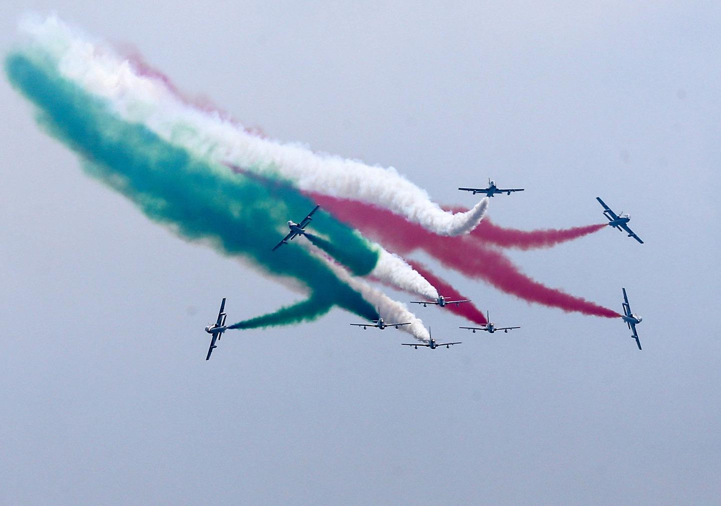 spettacolo dopo da Ilgiorno.it lo spettacolo dopo l incidente frecce tricolori attese a desenzano del garda il programma