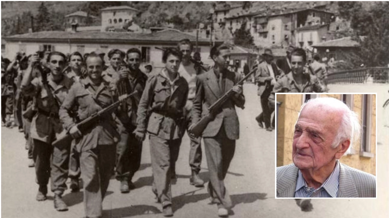 Carlo “Lao“ Chiaravalloti tra due compagni col fucile della Brigata garibaldina R. Rinaldi il 28 aprile del ’45 a Sondrio Carlo “Lao“ Chiaravalloti tra due compagni col fucile della Brigata garibaldina R. Rinaldi il 28 aprile del ’45 a Sondrio