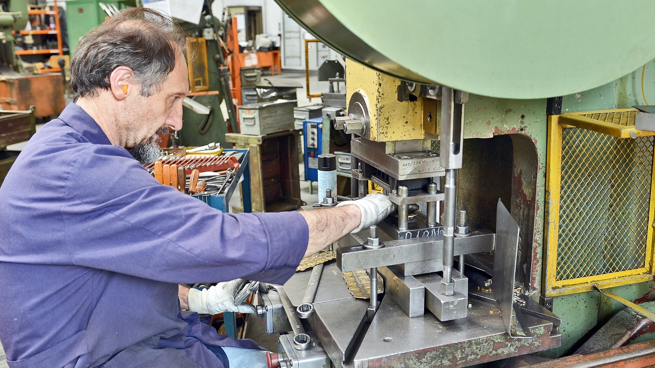 Industriali di Lecco e Sondrio a caccia di operai: un’indagine per trovare soluzioni