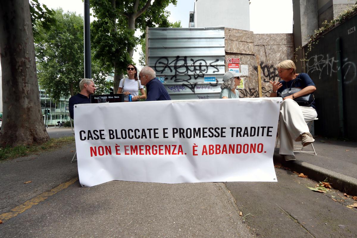 Famiglie sospese: convocato il tavolo in prefettura. Le richieste al sindaco Sala e al governo Famiglie sospese: convocato il tavolo in prefettura. Le richieste al sindaco Sala e al governo
