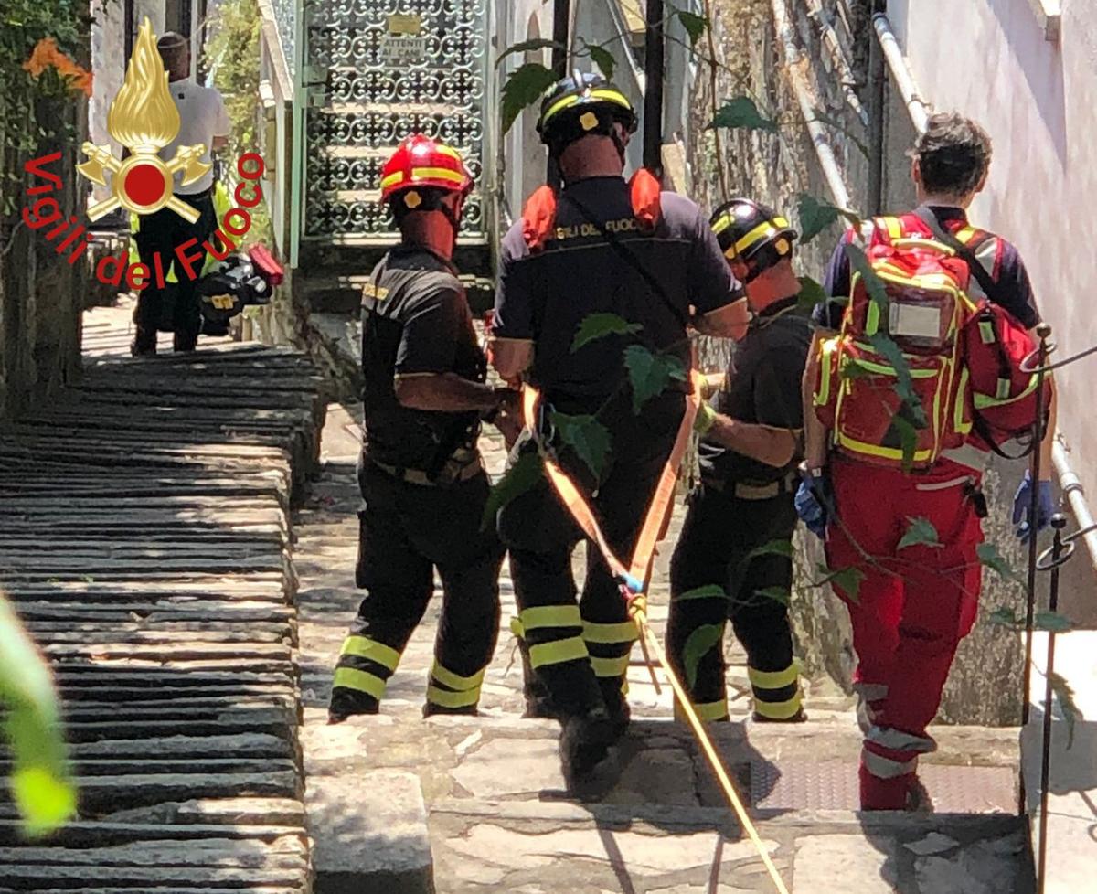 Carate Urio, cade da un muro di 3 metri: pensionato ferito gravemente Carate Urio, cade da un muro di 3 metri: pensionato ferito gravemente