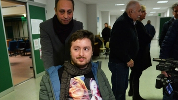 Nicolò Maja si salvò dal padre killer a Samarate: “Il disagio striscia in casa. Attenti ai minimi segnali”