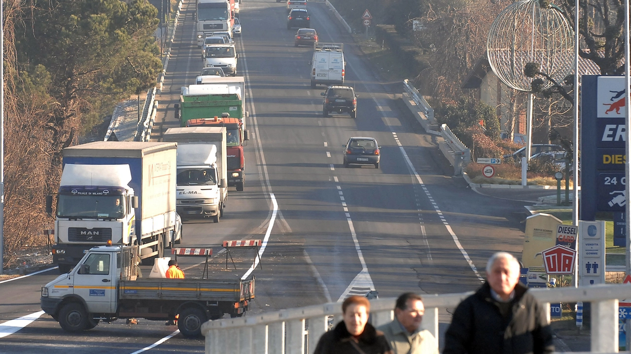 L'impatto del traffico sulla Novedratese L'impatto del traffico sulla Novedratese
