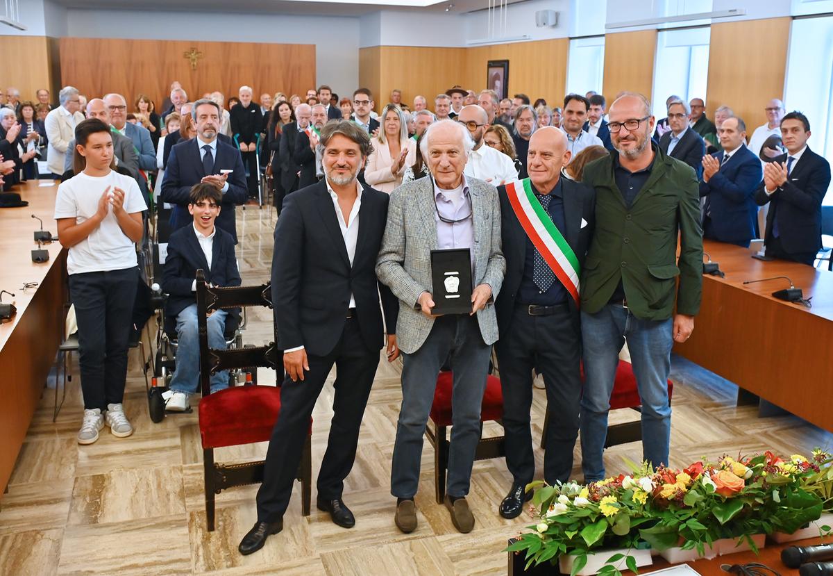 Eufemino d’oro a Marcella Tili: l’omaggio di Erba all Eufemino d’oro a Marcella Tili: l’omaggio di Erba all