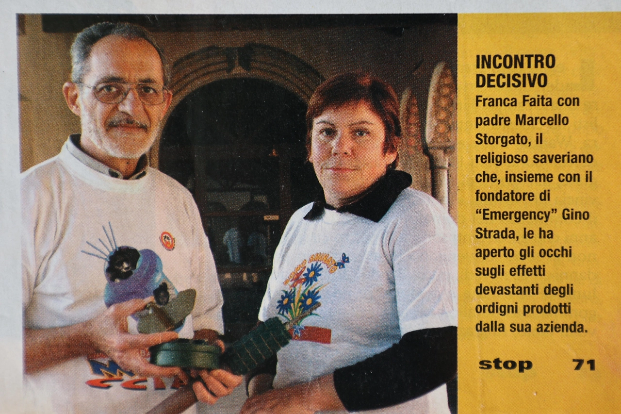 Franca Faita con padre Marcello Storgato che con Gino Strada le fece capire cosa in realtà producevano