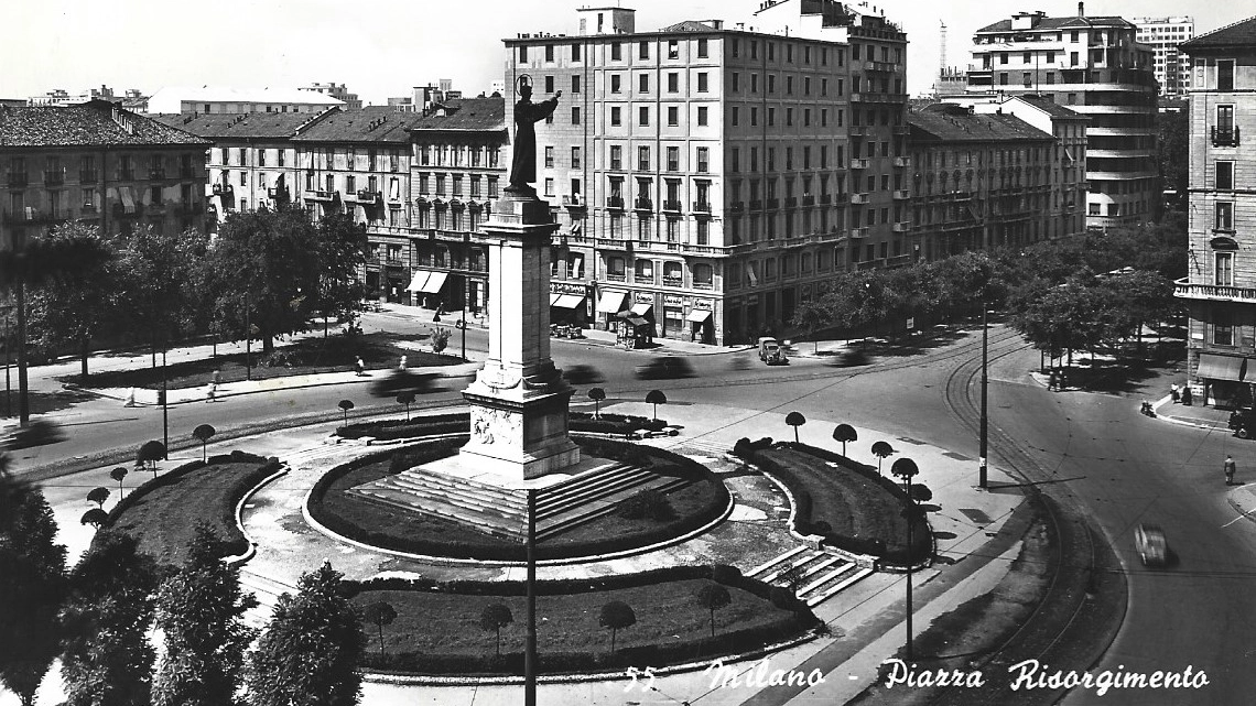 Milano, piazza Risorgimento