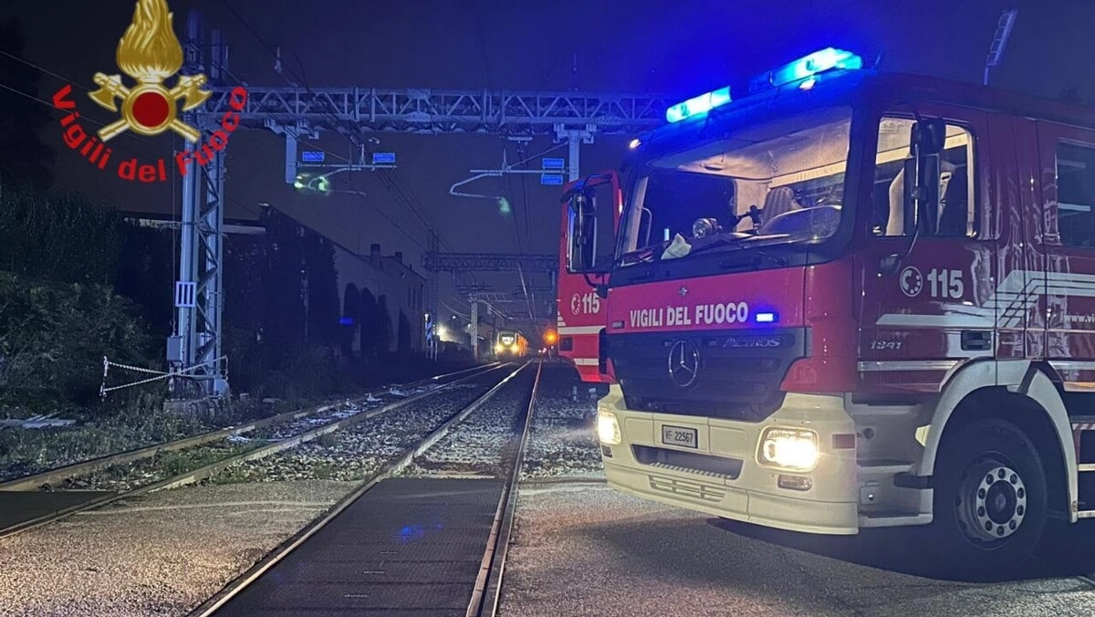 Milano, un uomo travolto e uccisa da un treno (Archivio) Milano, un uomo travolto e uccisa da un treno (Archivio)