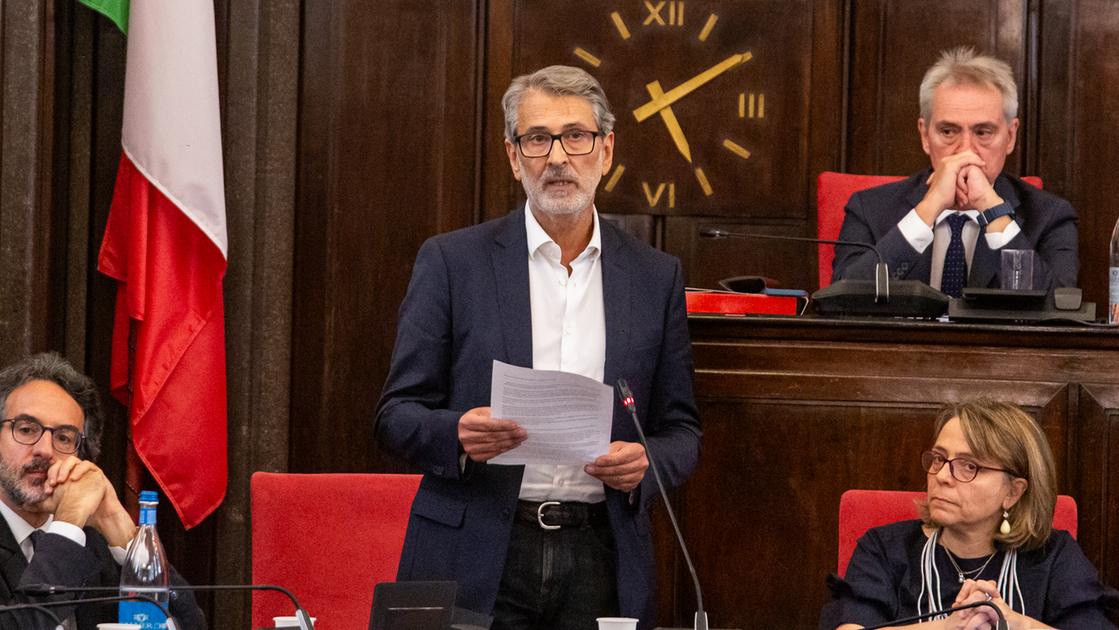 Urbanistica, j’accuse di Tancredi: “Io capro espiatorio”. Dragone e Granata tra i possibili sostituti Urbanistica, j’accuse di Tancredi: “Io capro espiatorio”. Dragone e Granata tra i possibili sostituti