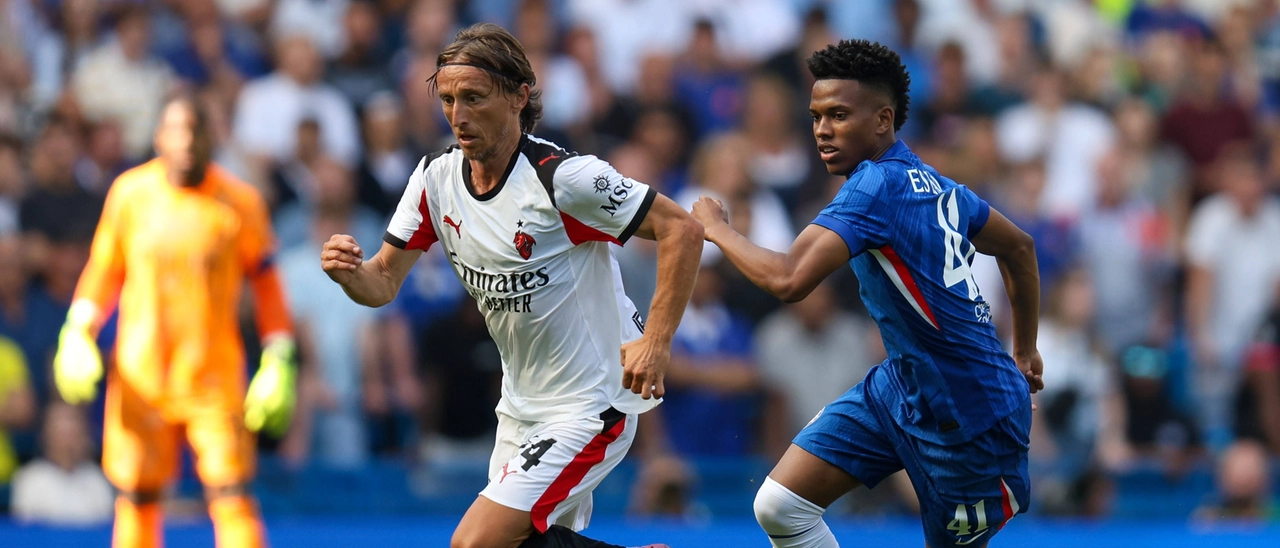 Milan, batosta a Londra: il Chelsea travolge (4-1) i rossoneri rimasti presto in 10 uomini