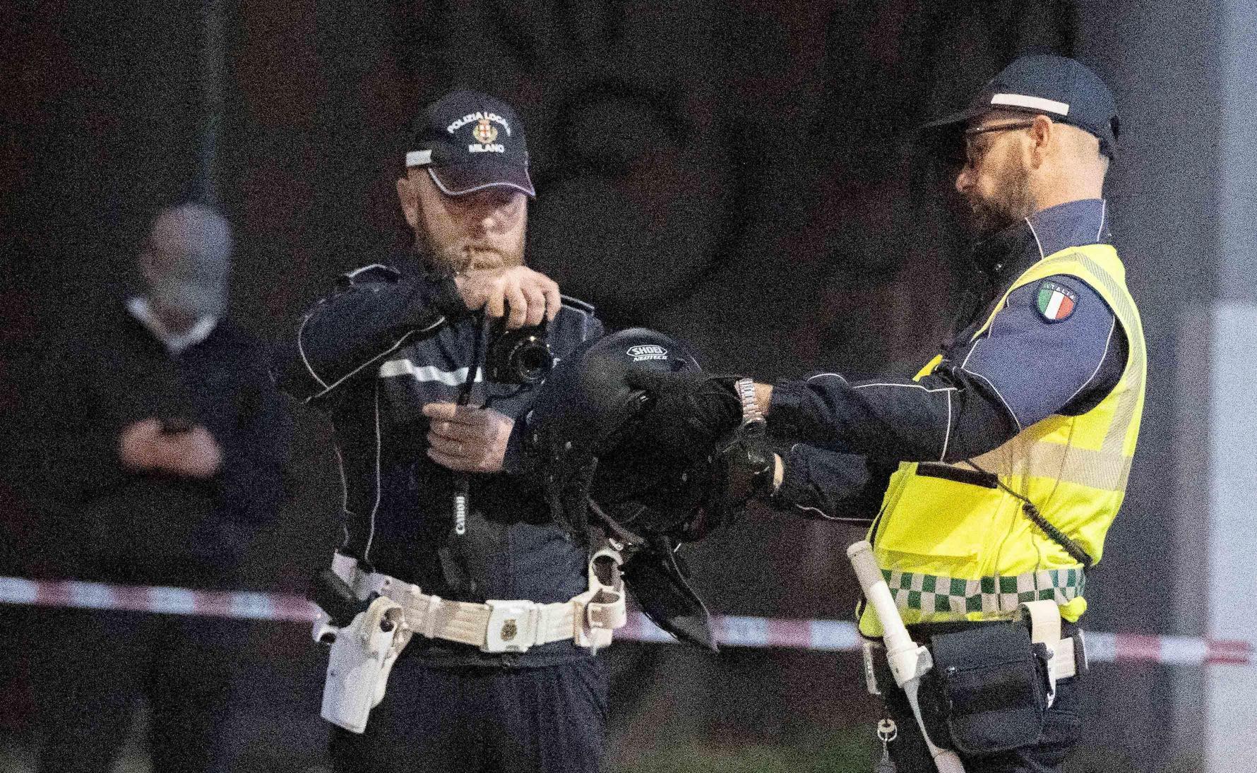 dall8217app grindr alla notte da incubo attirato in casa rapinato e pestato se denunci sappiamo dove abiti