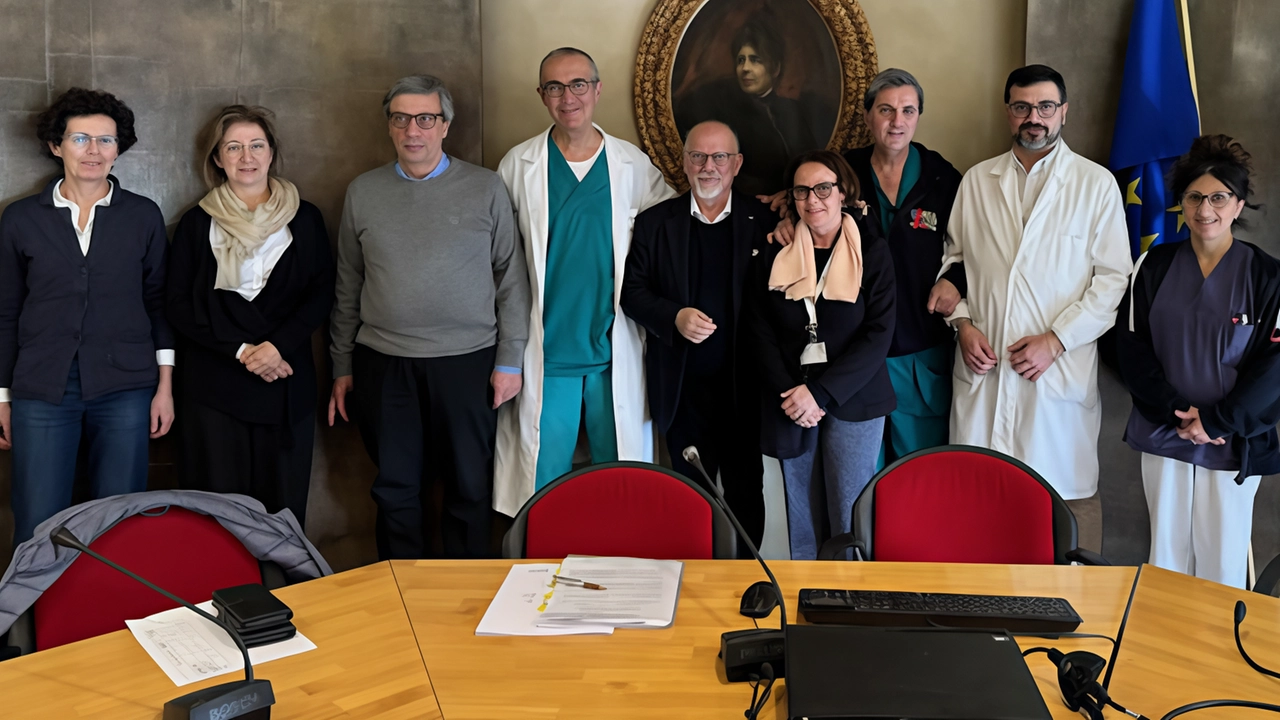 Al San Gerardo di Monza presentato il maxi piano di ampliamento e ristrutturazione. Pronti i fondi della Regione. Il presidente Claudio Cogliati: "Intervento strategico". Al San Gerardo di Monza presentato il maxi piano di ampliamento e ristrutturazione. Pronti i fondi della Regione. Il presidente Claudio Cogliati: "Intervento strategico".