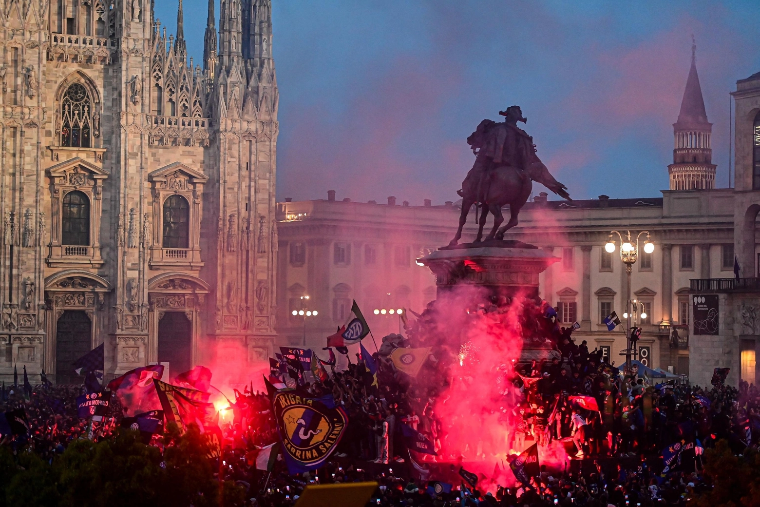 Festa scudetto in piazza Duomo