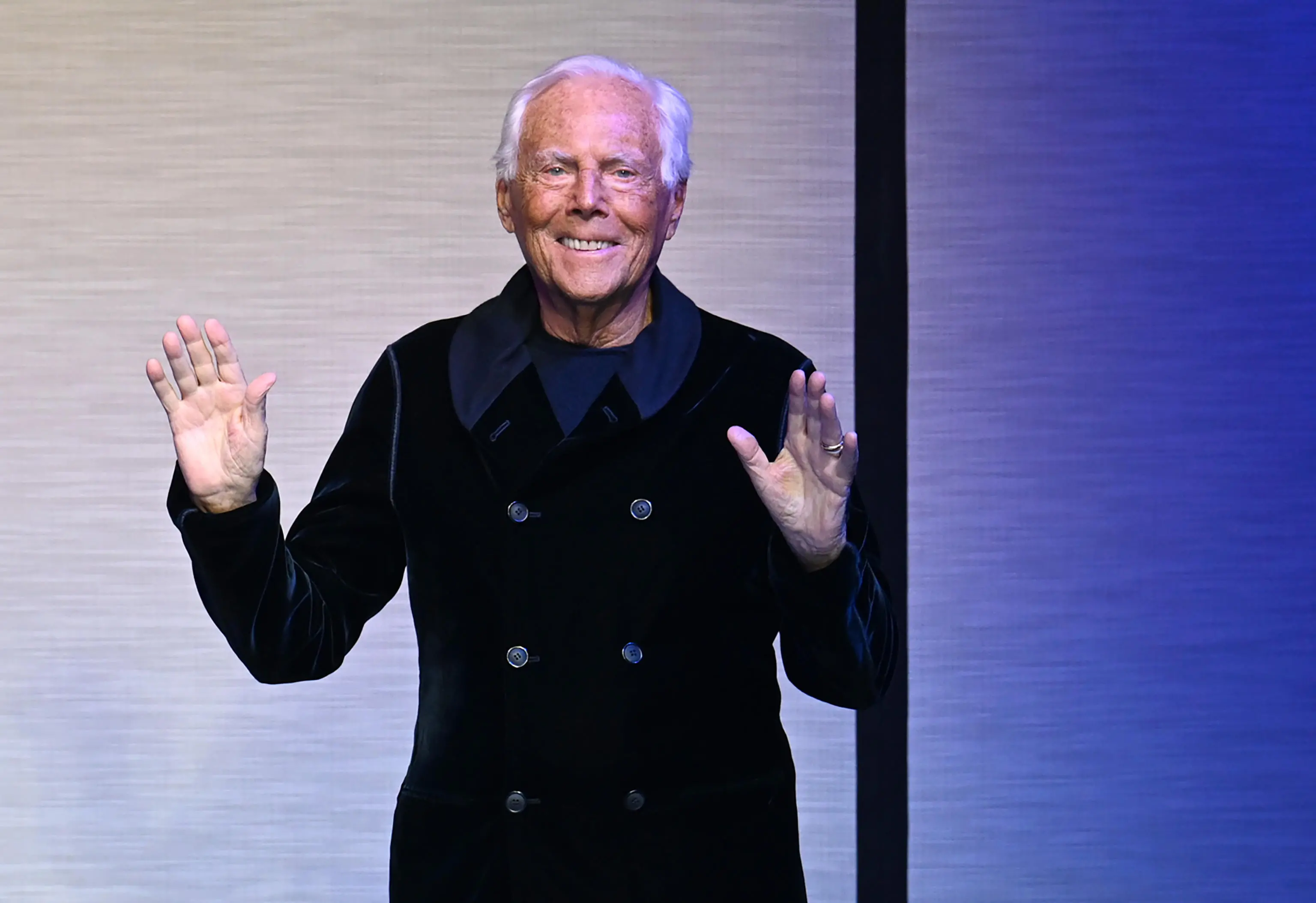 Giorgio Armani compie 91 anni: carriera, successi e vita privata del più noto stilista al mondo
