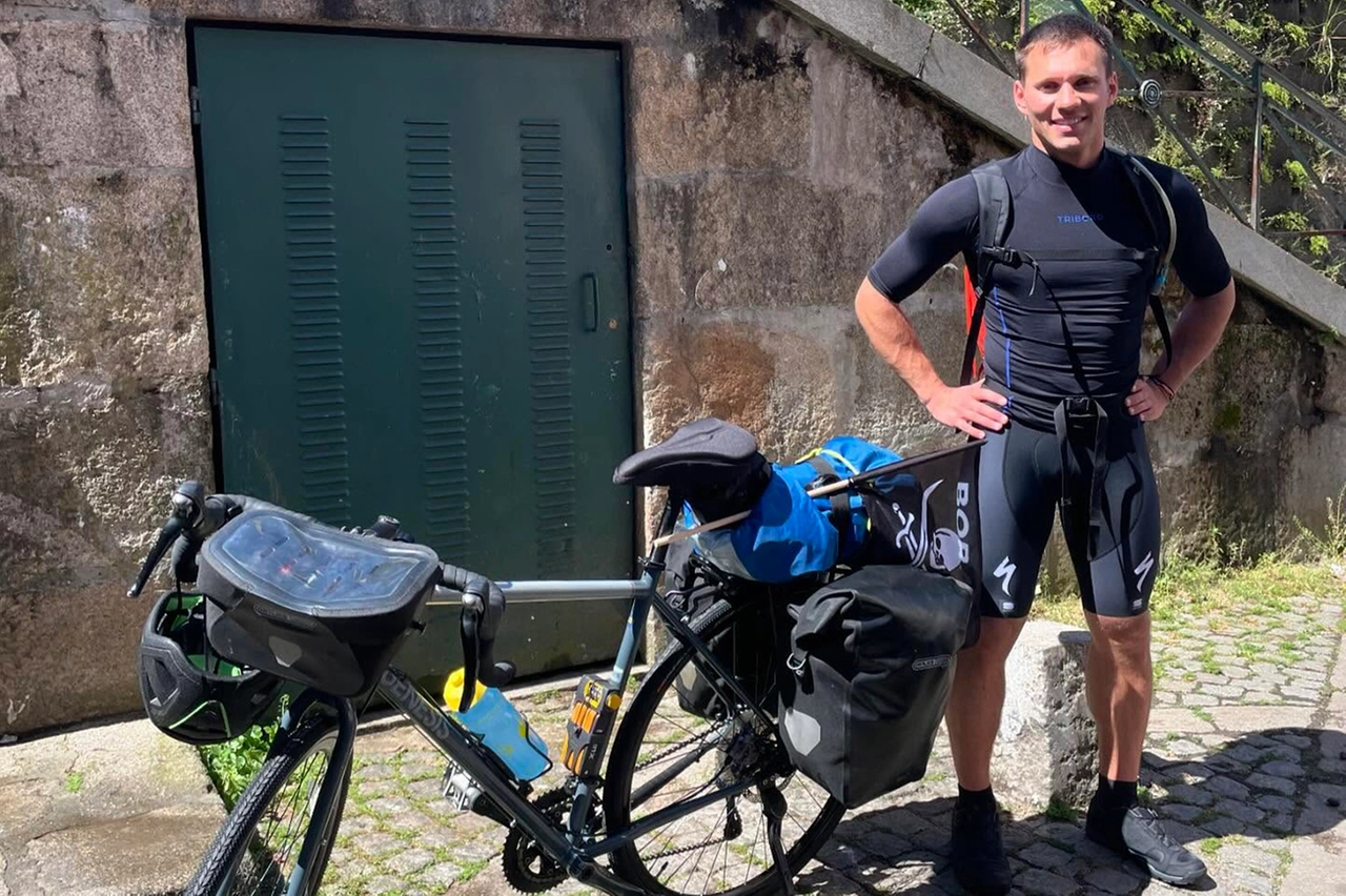 L'attività di Alessandro Aresi era nata dalla passione per il mondo agricolo e le video-riprese online