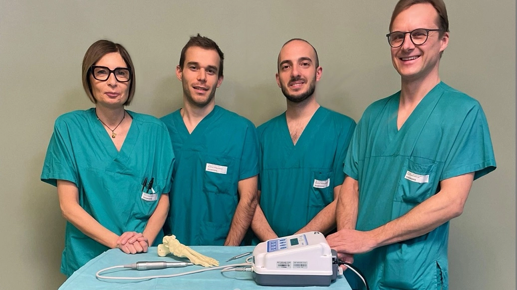 Gli Ortopedici dell’ASST Bergamo Ovest a Treviglio e Romano eseguono interventi mini invasivi per la correzione dell’alluce valgo in giornata, senza prericovero Gli Ortopedici dell’ASST Bergamo Ovest a Treviglio e Romano eseguono interventi mini invasivi per la correzione dell’alluce valgo in giornata, senza prericovero