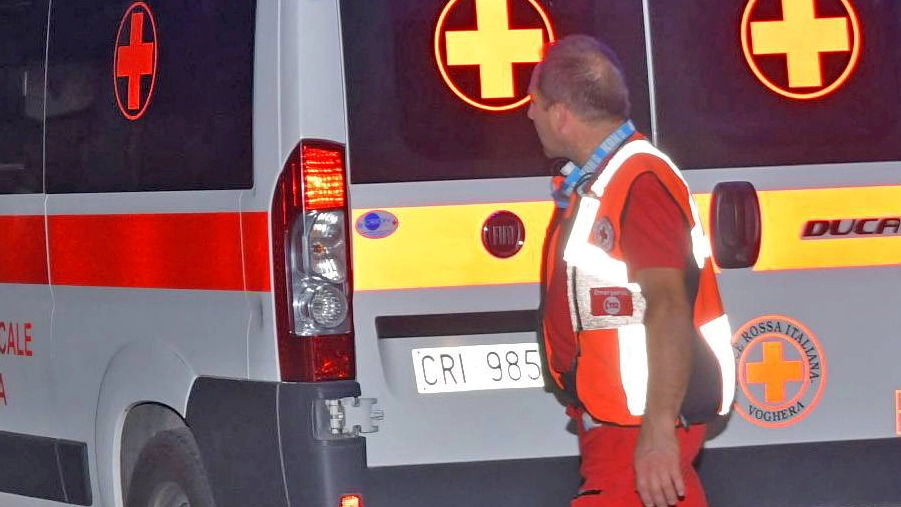 E' intervenuta l'ambulanza E' intervenuta l'ambulanza