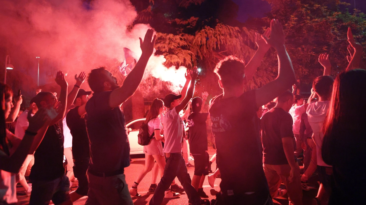 La manifestazione dei tifosi del Brescia per il fallimento del club La manifestazione dei tifosi del Brescia per il fallimento del club