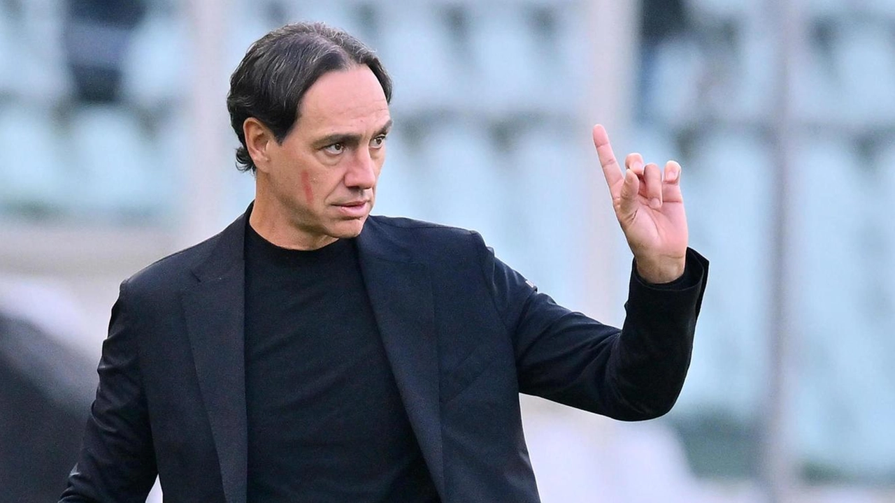Alessandro Nesta, allenatore del Monza: i brianzoli sono al penultimo posto nel campionato di Serie A con dieci punti e vengono da due pareggi consecutivi Alessandro Nesta, allenatore del Monza: i brianzoli sono al penultimo posto nel campionato di Serie A con dieci punti e vengono da due pareggi consecutivi