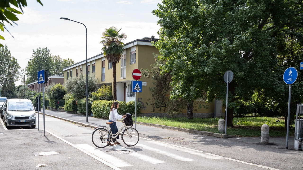 Alcuni degli interventi realizzati al quartiere QT8, a partire da via Sant’Elia Alcuni degli interventi realizzati al quartiere QT8, a partire da via Sant’Elia