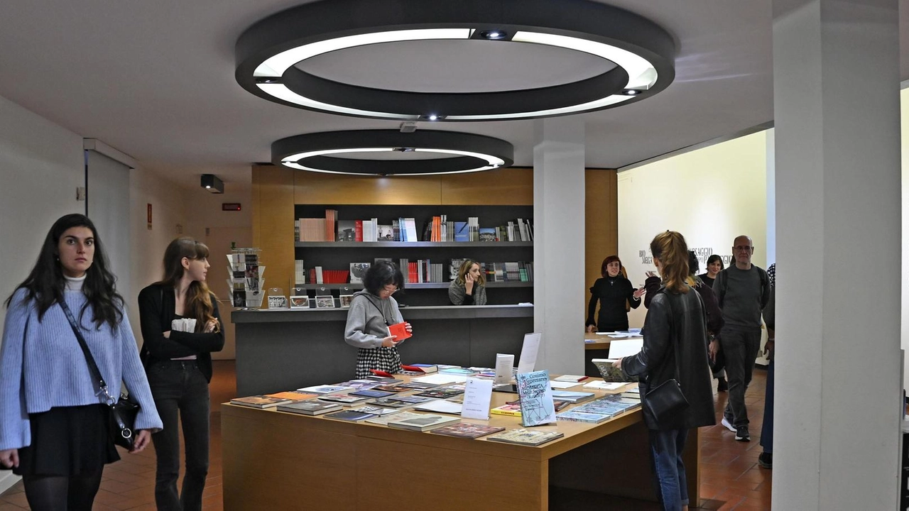 Il Museo della fotografia contemporanea occupa tre piani (presto un quarto) di Villa Ghirlanda Il Museo della fotografia contemporanea occupa tre piani (presto un quarto) di Villa Ghirlanda