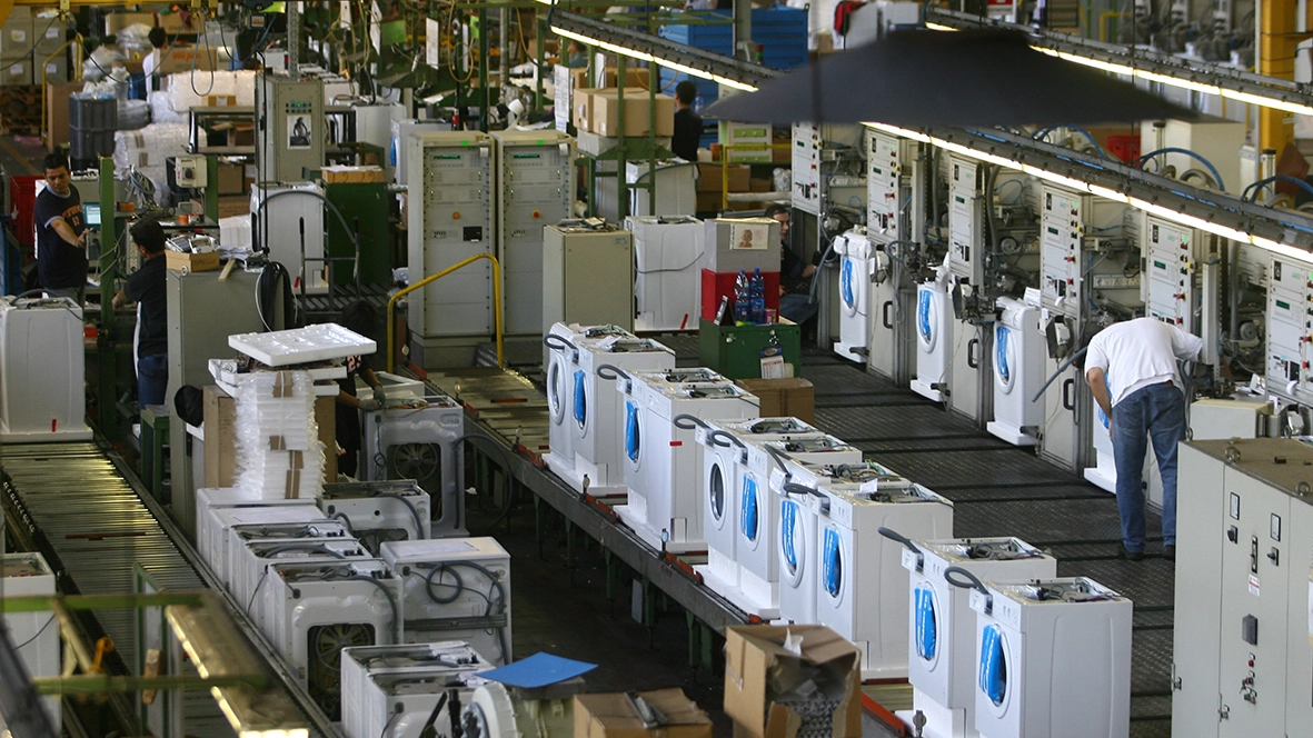 La produzione di lavatrici La produzione di lavatrici