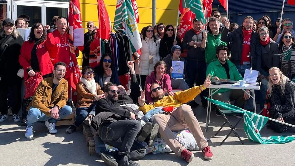 Lavoratori Ikea in mobilitazione: "Senza integrativo non dormiamo più. Richieste cadute nel vuoto”