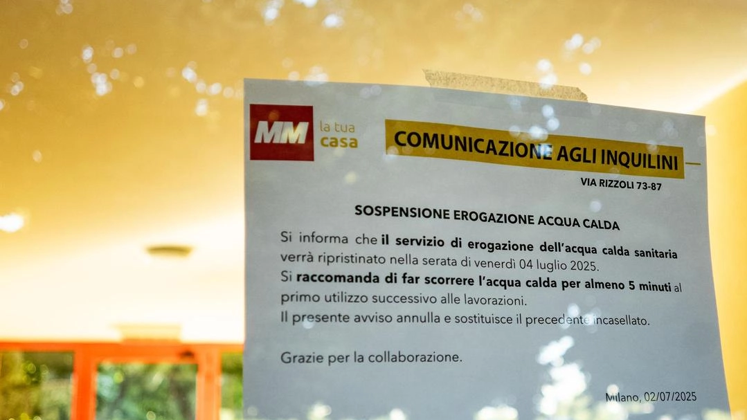 L’avviso comparso mercoledì nel complesso Mm di via Rizzoli 73-87 L’avviso comparso mercoledì nel complesso Mm di via Rizzoli 73-87