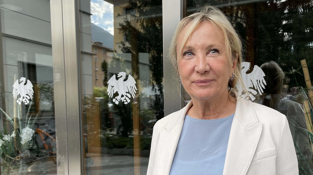 Loretta Credaro presidente della Camera di Commercio di Sondrio che promuove webinar gratuiti per enti e imprese nel settore dei rifiuti pericolosi e non