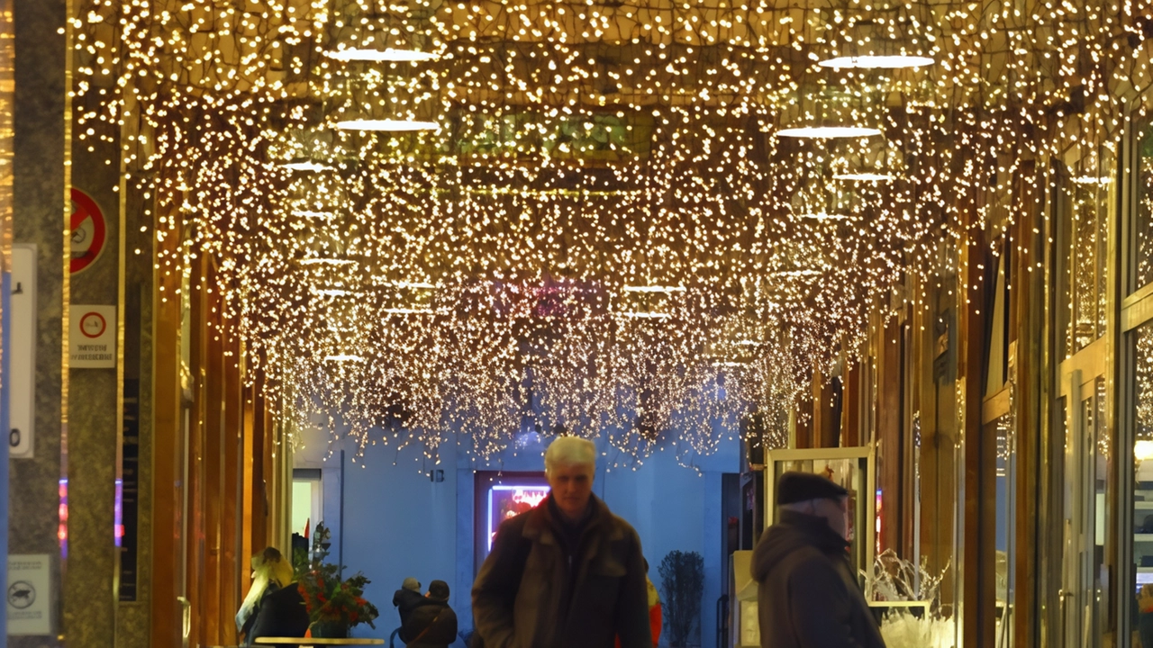 In centro a Sondrio si respira già aria di Natale grazie alla sinergia tra Comune commercianti e associazioni di categoria In centro a Sondrio si respira già aria di Natale grazie alla sinergia tra Comune commercianti e associazioni di categoria