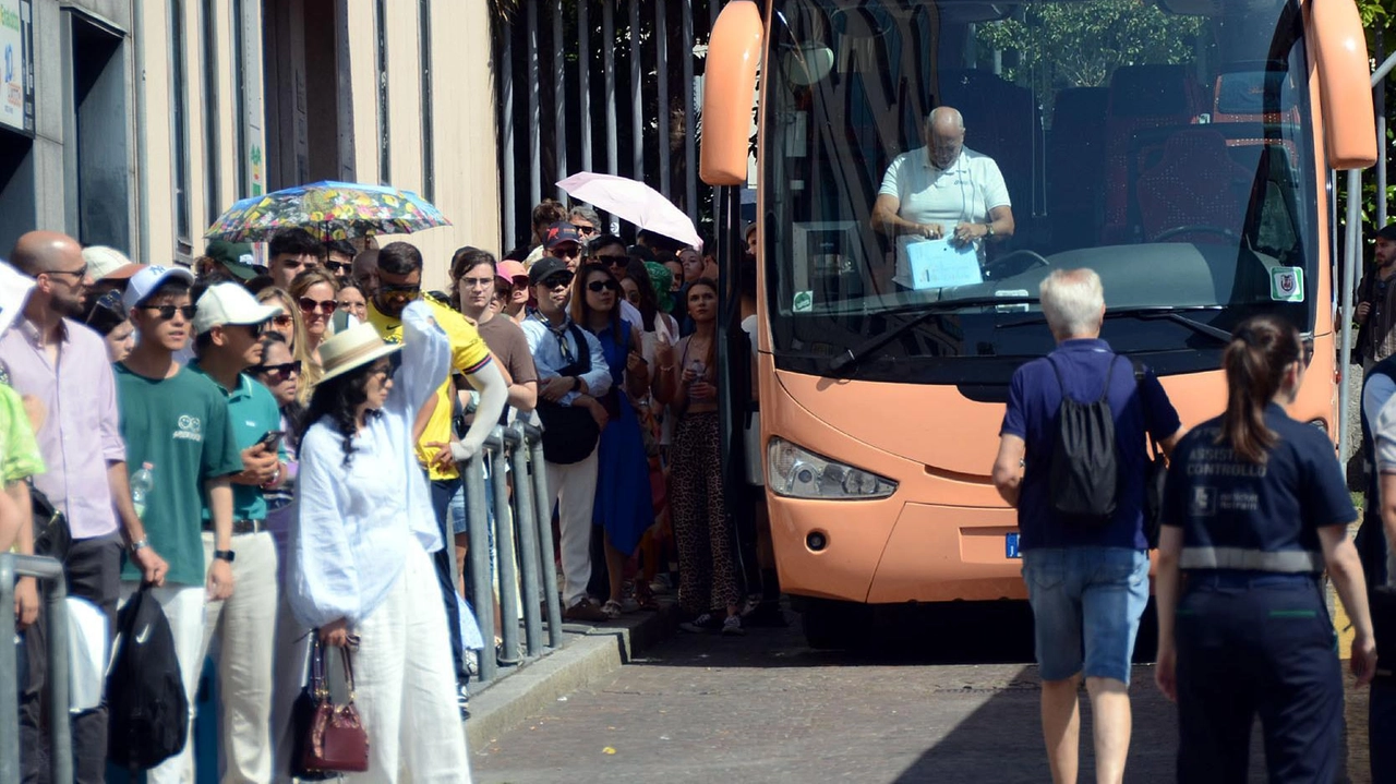 Sul tormentato servizio sostitutivo per consentire l’adeguamento della linea ferroviaria pesa l’incognita del trasporto dei cani Certo sui treni non scontato sui bus Sul tormentato servizio sostitutivo per consentire l’adeguamento della linea ferroviaria pesa l’incognita del trasporto dei cani Certo sui treni non scontato sui bus
