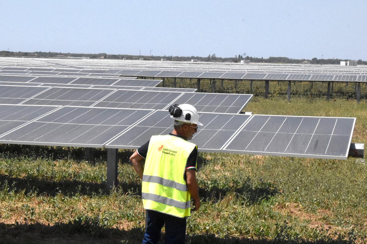 Maxi agrivoltaico grande come 190 campi da calcio a Mulazzano: “è scaricabarile”. La Regione: deciderà la Provincia Maxi agrivoltaico grande come 190 campi da calcio a Mulazzano: “è scaricabarile”. La Regione: deciderà la Provincia