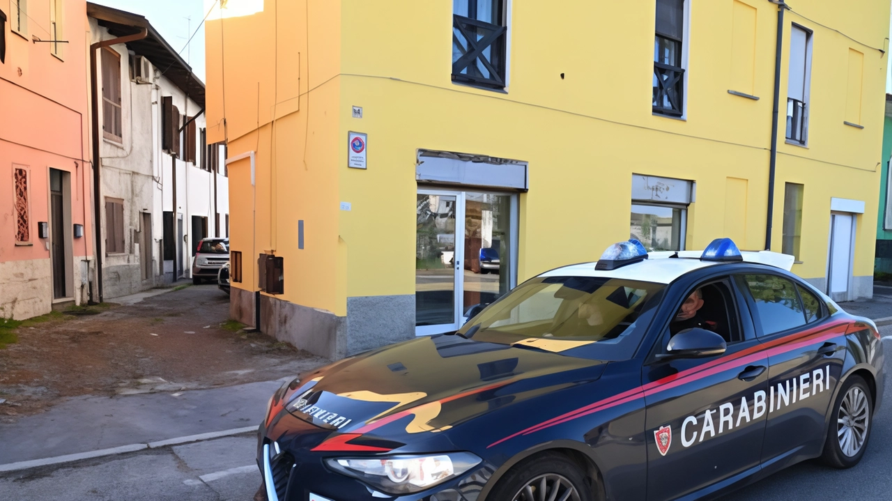 Saronno, la vittima è un quarantaseienne di origine ucraina. Due le ferite fatali. L’ipotesi: lite o regolamento di conti. Gli abitanti in zona: ora abbiamo paura. Saronno, la vittima è un quarantaseienne di origine ucraina. Due le ferite fatali. L’ipotesi: lite o regolamento di conti. Gli abitanti in zona: ora abbiamo paura.