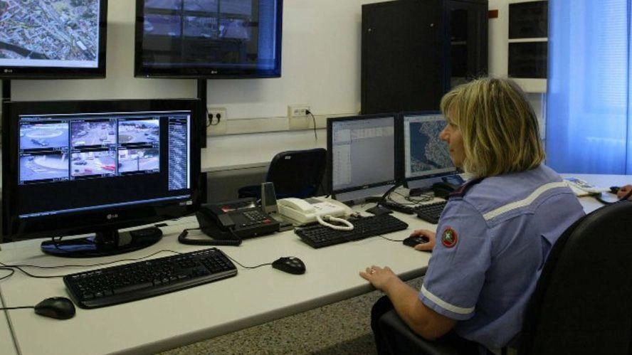 Selvino, copertura completa con i trenta centri che avevano subito aderito al sistema. Saranno monitorati tutti gli accessi al territorio. Entro l’anno cinque nuovi punti di controllo. . Selvino, copertura completa con i trenta centri che avevano subito aderito al sistema. Saranno monitorati tutti gli accessi al territorio. Entro l’anno cinque nuovi punti di controllo. .