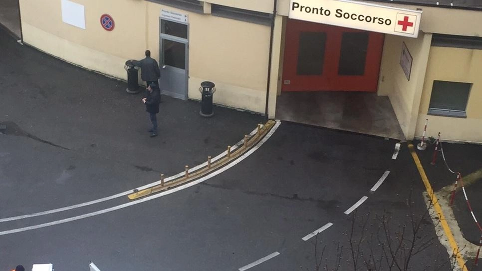 A causa di un malore ieri, poco prima delle 13, è finito con la propria auto contro un’altra vettura, parcheggiata,...