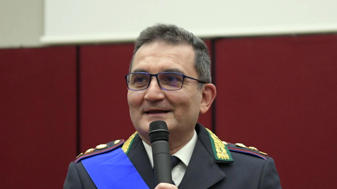 Ferdinando Longobardo ha assunto la guida del comando di San Donato tre anni fa Settimana prossima torna nel corpo di Milano Ferdinando Longobardo ha assunto la guida del comando di San Donato tre anni fa Settimana prossima torna nel corpo di Milano