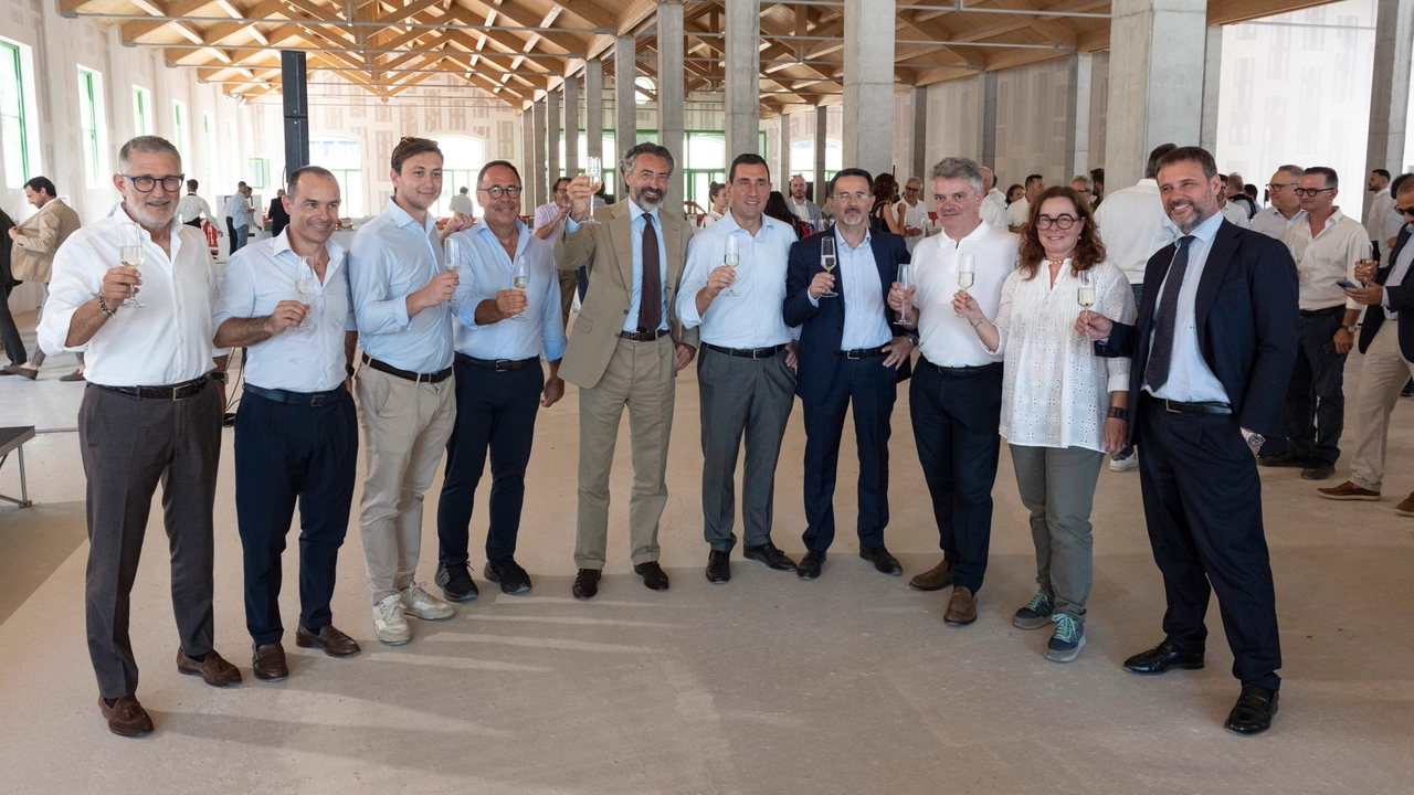 Milano brinda al Villaggio Olimpico nato dove un tempo c’era il vecchio Scalo di Porta Romana