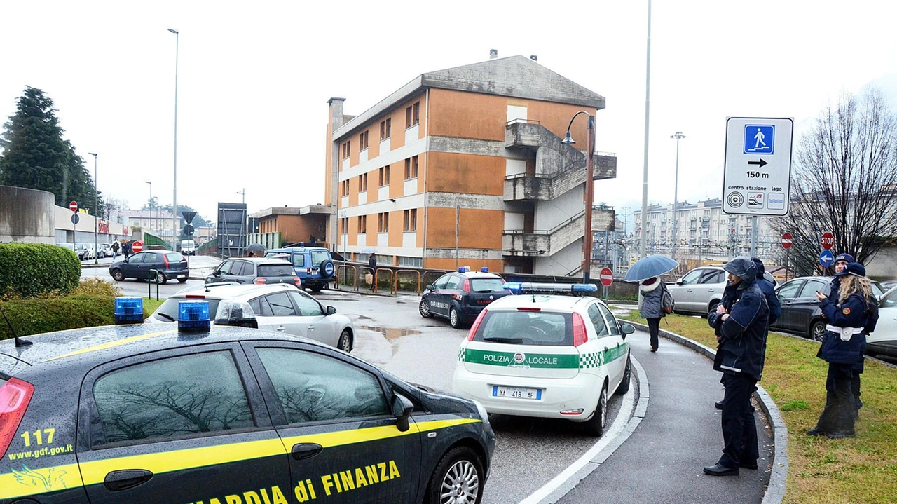 Per quattro anni, dal 2015 al 2019, il Ferrhotel è stato trasformato in un centro per migranti, il più grosso di tutta la provincia. Ma non erano mancati i problemi. Alcuni degli ospiti stranieri erano finiti nei guai per spaccio Per quattro anni, dal 2015 al 2019, il Ferrhotel è stato trasformato in un centro per migranti, il più grosso di tutta la provincia. Ma non erano mancati i problemi. Alcuni degli ospiti stranieri erano finiti nei guai per spaccio