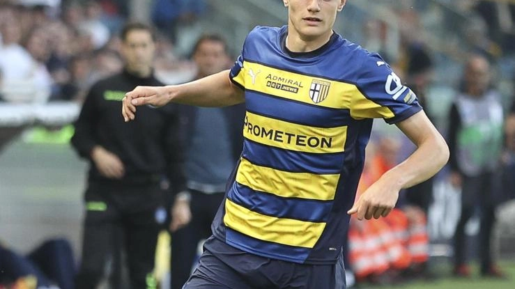 Giovanni Leoni, difensore centrale classe 2006 reduce dalla stagione a Parma