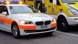 La Polizia cantonale e un'autoambulanza sul luogo dell'incendio La Polizia cantonale e un'autoambulanza sul luogo dell'incendio