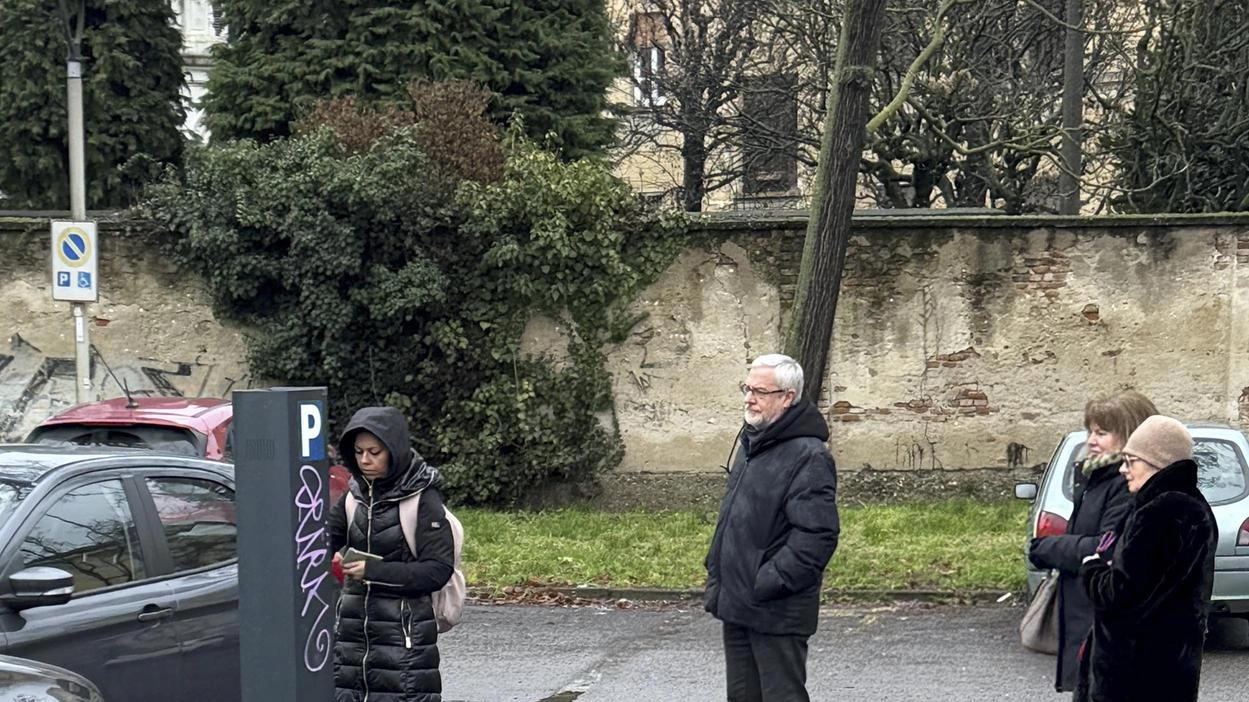 Dopo le lamentele è intervenuta la società di gestione a ripristinare il parcometro rotto