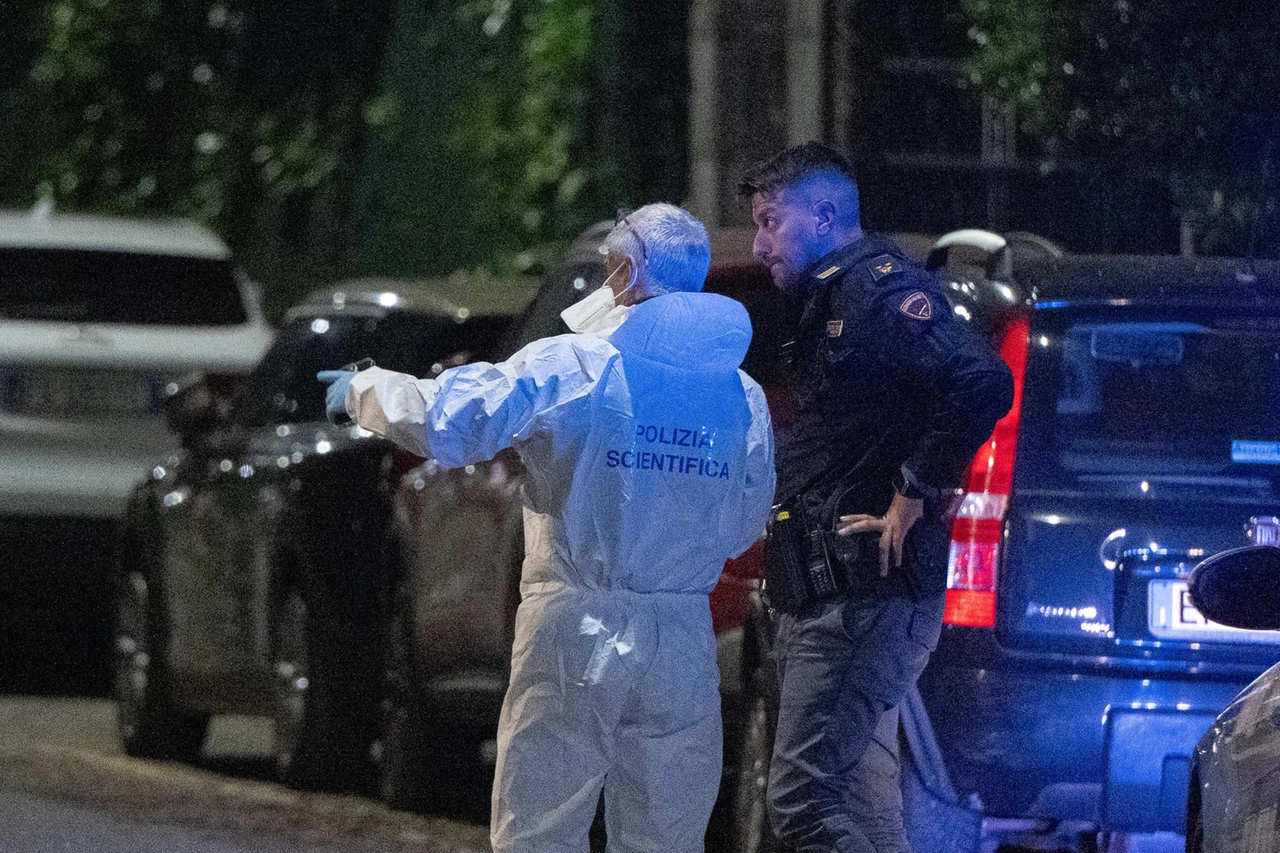 A chiamare il 112 e a far accorrere la polizia è stata la donna