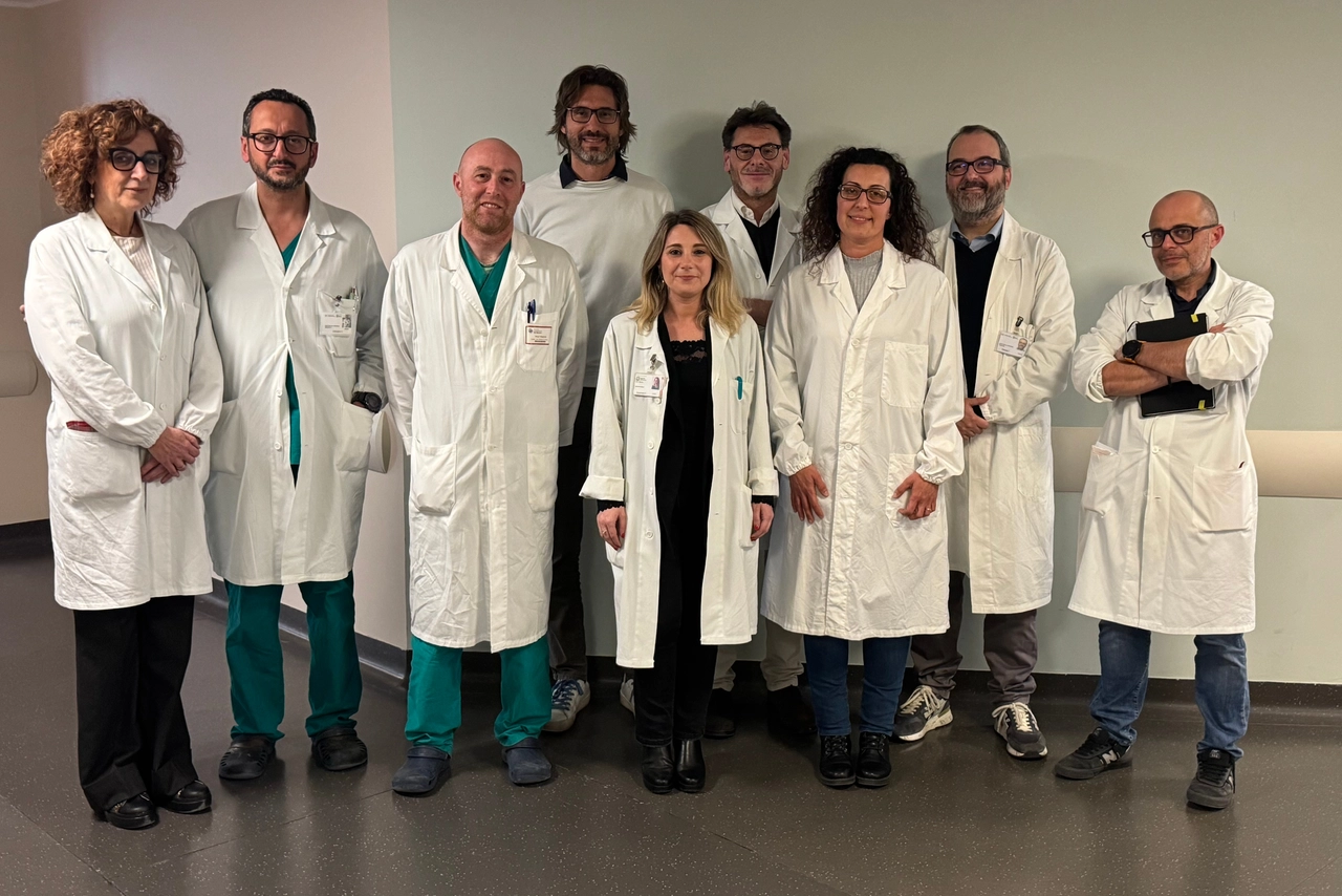 L'equipe del San Gerardo di Monza che si occupa degli interventi di chirurgia robotica