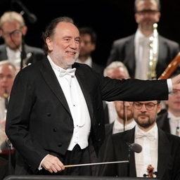 Scala di Milano, Riccardo Chailly: resto fino al 2026