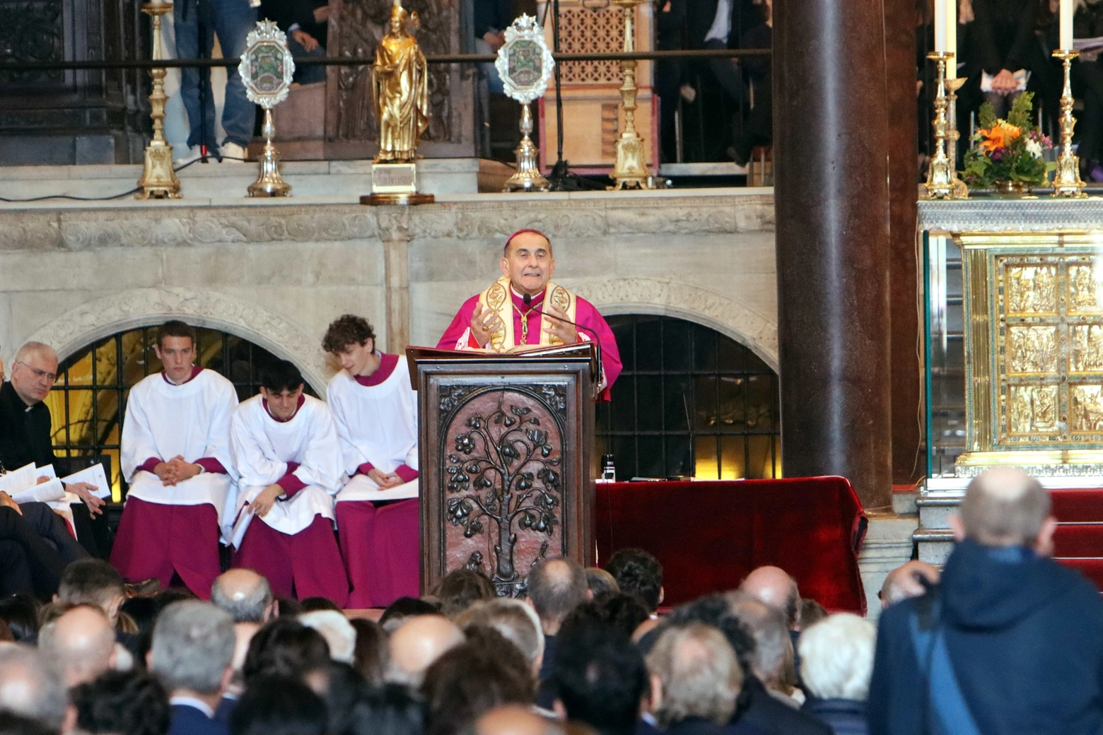 Apertura causa di beatificazione don Giussani, in Sant Ambrogio con l'arcivescovo Mario Delpini