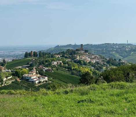 “Ferragosto in collina“ con piatti tipici e tramonti dell’Oltrepò pavese